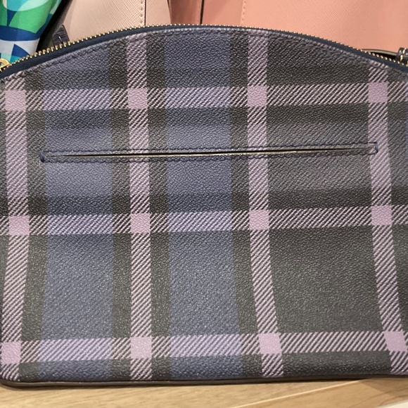 Dooney & Bourke Crossbody NWT 🎁GIFT READY - Picture 7 of 9